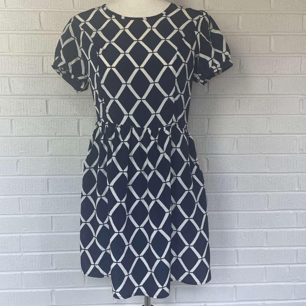 One Clothing Juniors Dress Fit Flare Pockets Size LARGE